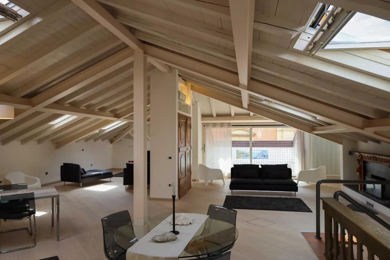 D'Azeglio Light - The Place Apartments Μπολόνια