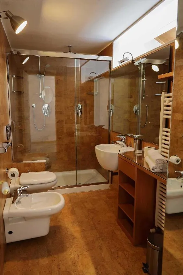 D'Azeglio Light - The Place Apartments ボローニャ 0*,  イタリア